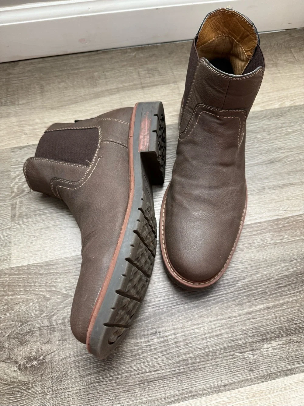 Dockers Men's Dark Brown Leather Chukka Boots